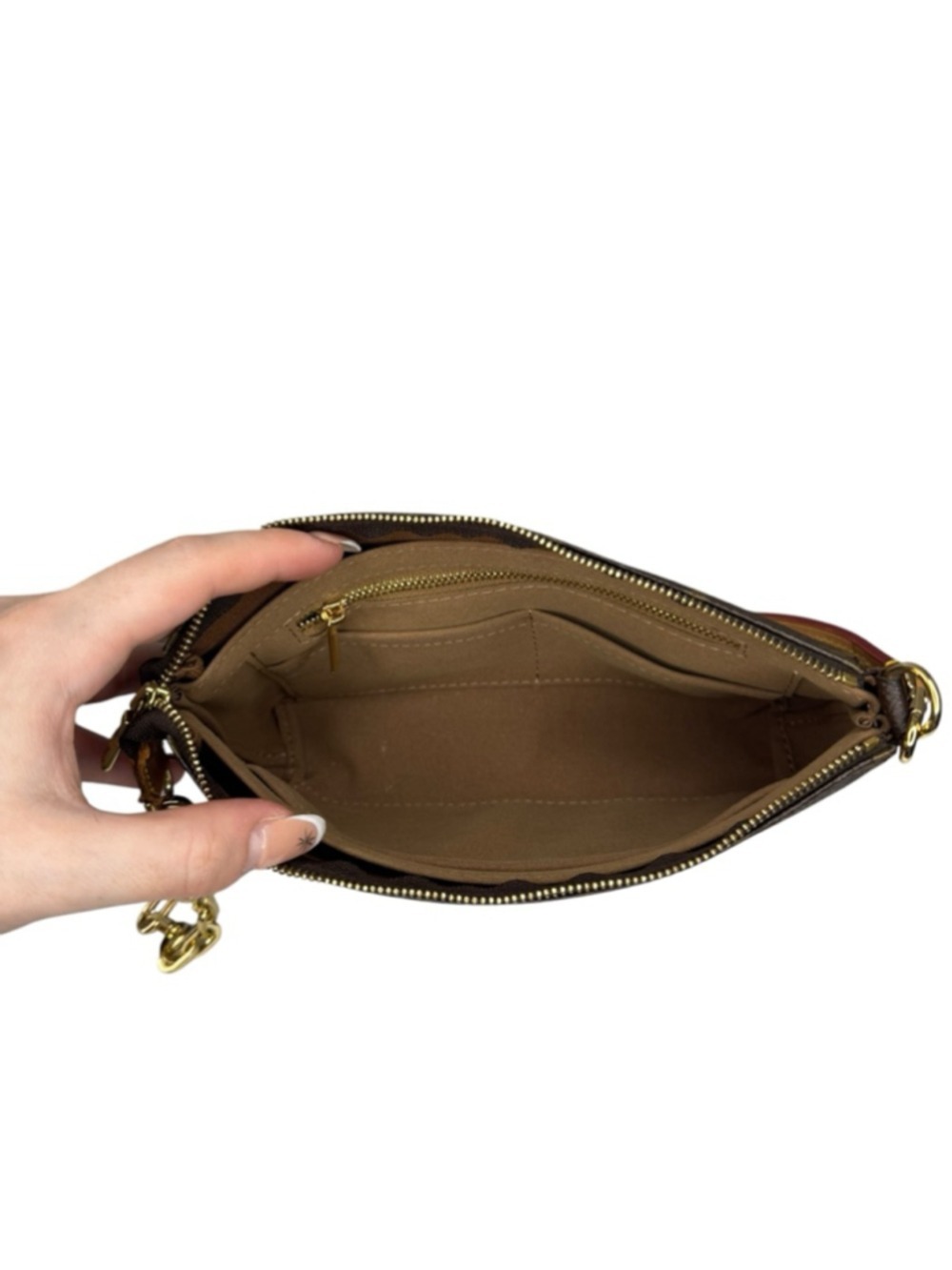 Louis Vuitton Pochette Accessoires in Monogram Canvas - Picture 7 of 14